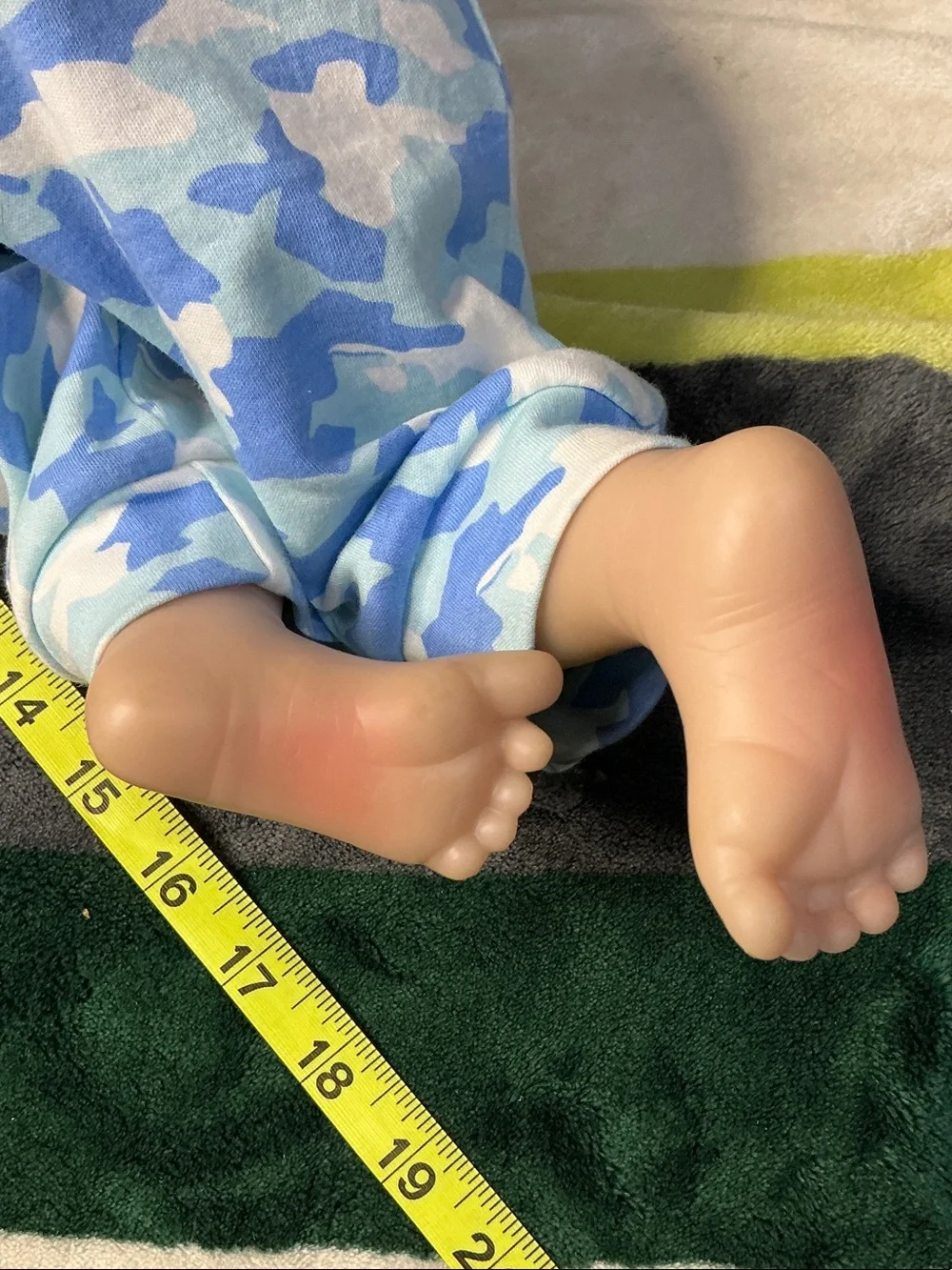 Dongguan Mikaiqi Wanju Reborn Sleepy Baby Doll - Blue Camo Pants 18in